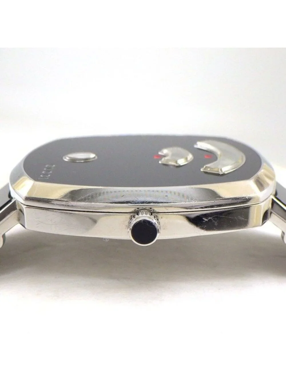 Gucci Watch Grip 157.3 Date White Dial Black Pvd SS Quartz Analog